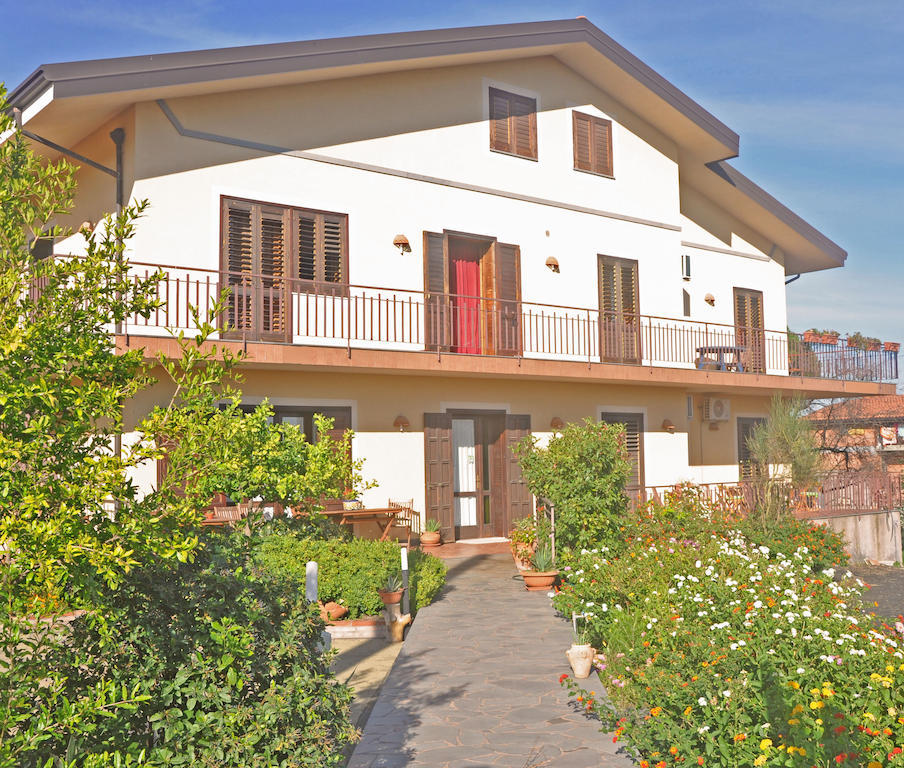Etna Torre Del Grifo Bed and Breakfast Mascalucia Exterior foto